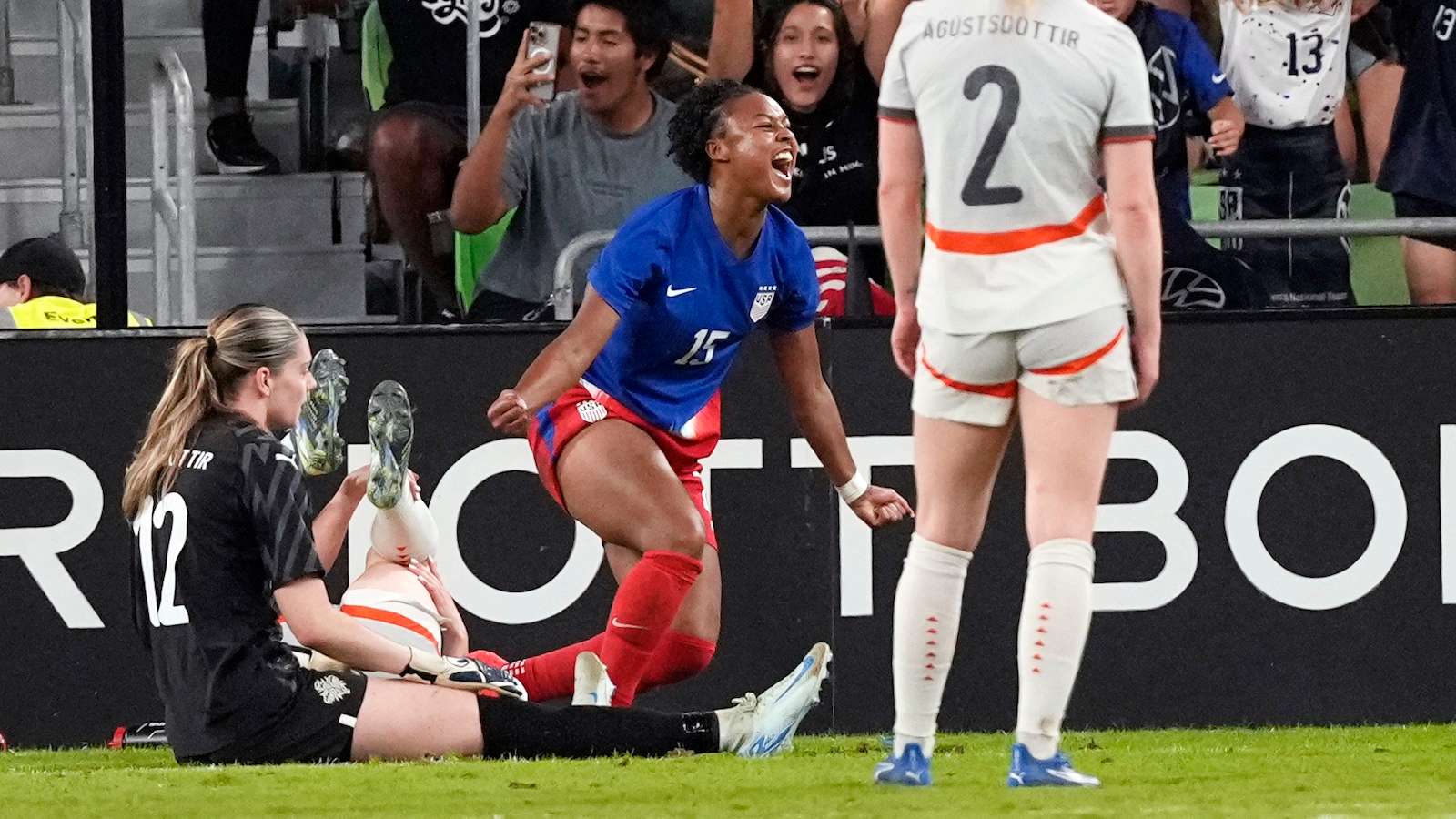 场上战术调 场上战术调